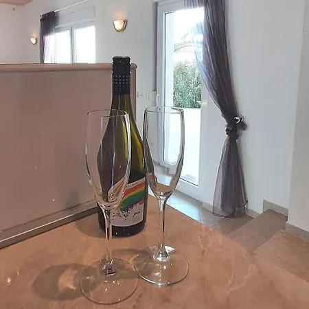 Traum Mit Pool Am Meer, Kroatien, Istrien, Bis 6 Personen, Urlaub An Der Adria Apartmán