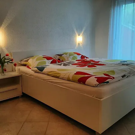 Traum Mit Pool Am Meer, Kroatien, Istrien, Bis 6 Personen, Urlaub An Der Adria
