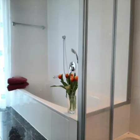 Apartmán Traum Mit Pool Am Meer, Kroatien, Istrien, Bis 6 Personen, Urlaub An Der Adria Ližnjan