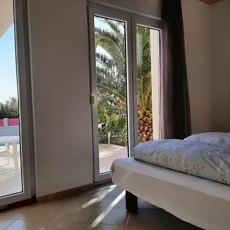 Traum Mit Pool Am Meer, Kroatien, Istrien, Liznjan, Urlaub An Der Adria *