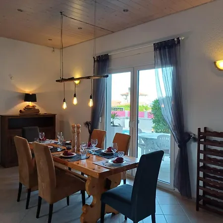 Διαμέρισμα Traum Mit Pool Am Meer, Kroatien, Istrien, Liznjan, Urlaub An Der Adria