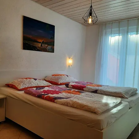 Traum Mit Pool Am Meer, Kroatien, Istrien, Liznjan, Urlaub An Der Adria